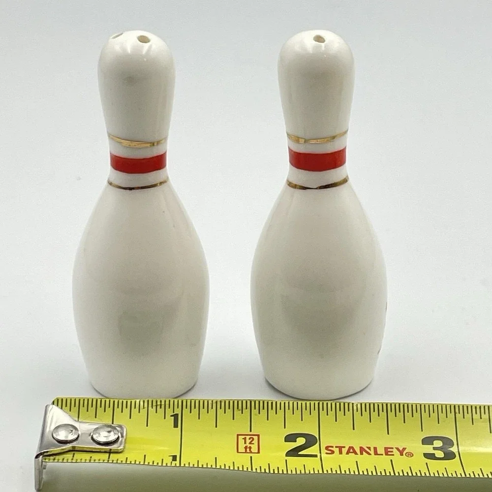 Vintage 1950s Tokai Bone China Japan Bowling Pin Salt & Pepper Shakers Floral‎